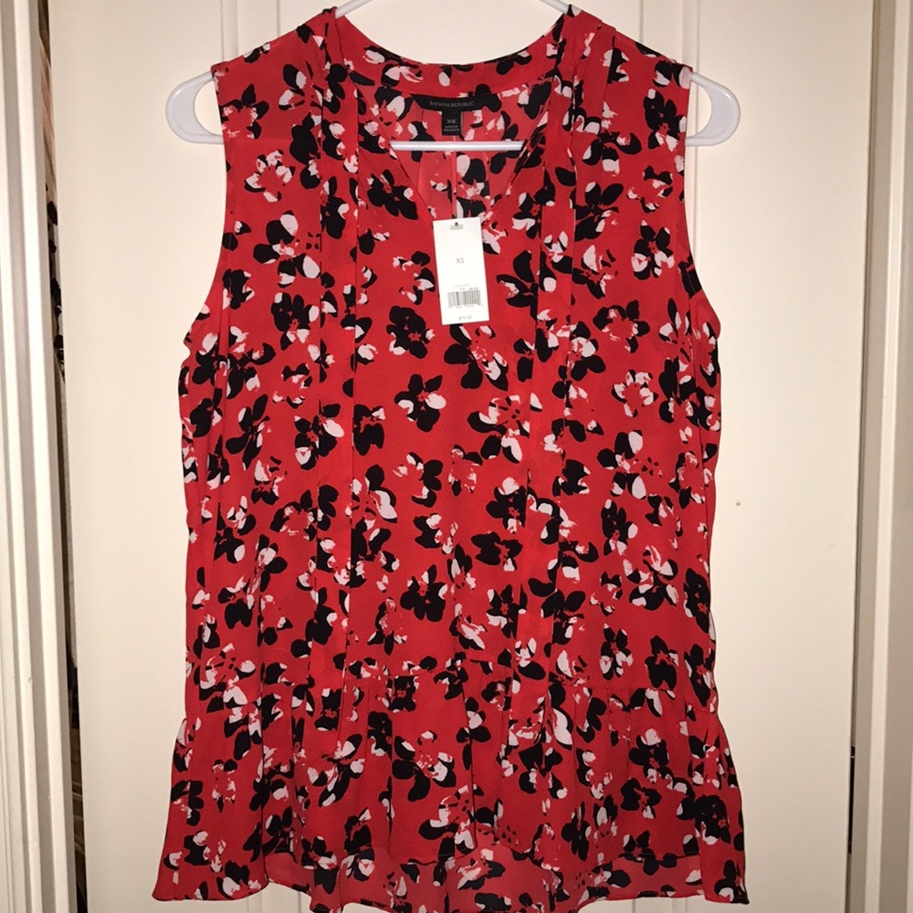 Banana Republic beautiful printed blouse